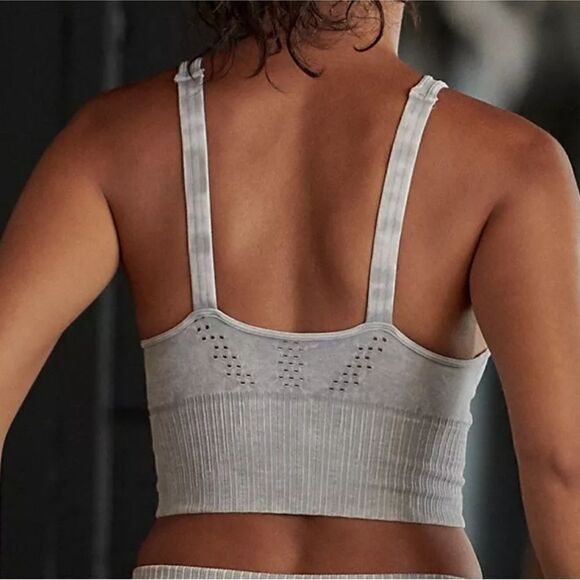 NWOT Free People Good Karma Hi Neck Gray M/L Sports Bra Top Movement Gym - Picture 3 of 16